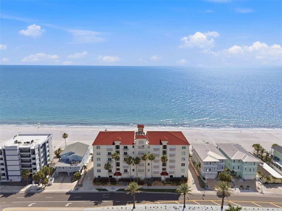 For Sale: $2,900,000 (4 beds, 4 baths, 3545 Square Feet)