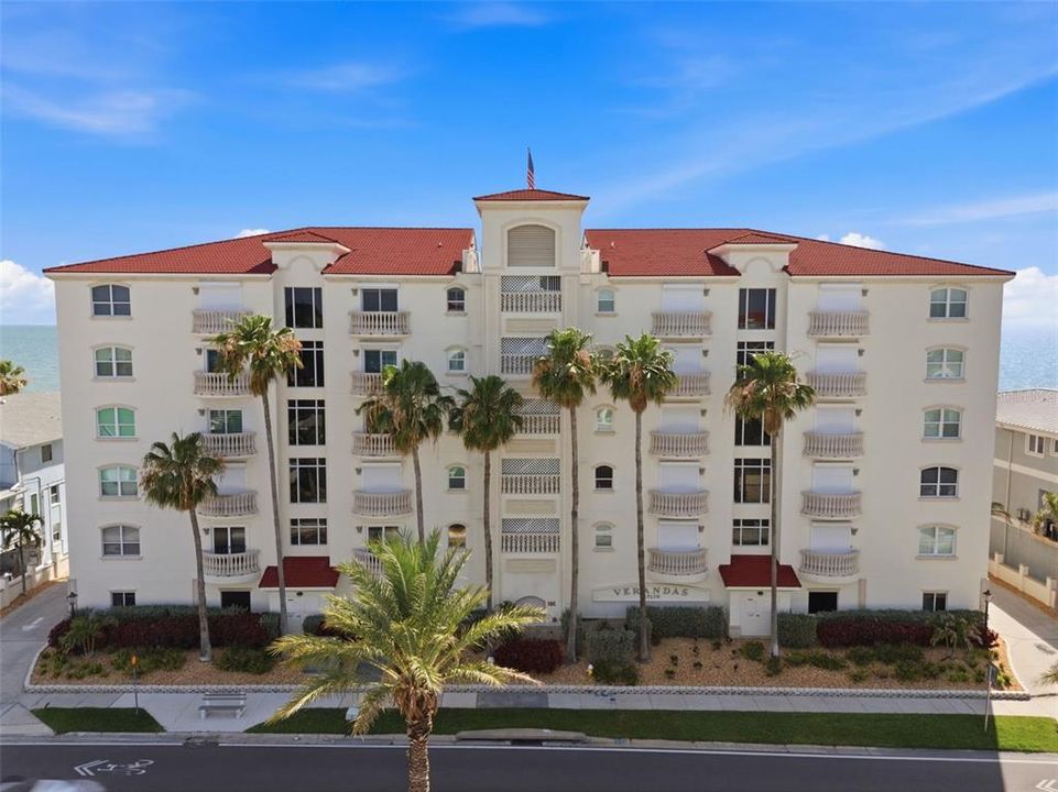 For Sale: $2,900,000 (4 beds, 4 baths, 3545 Square Feet)