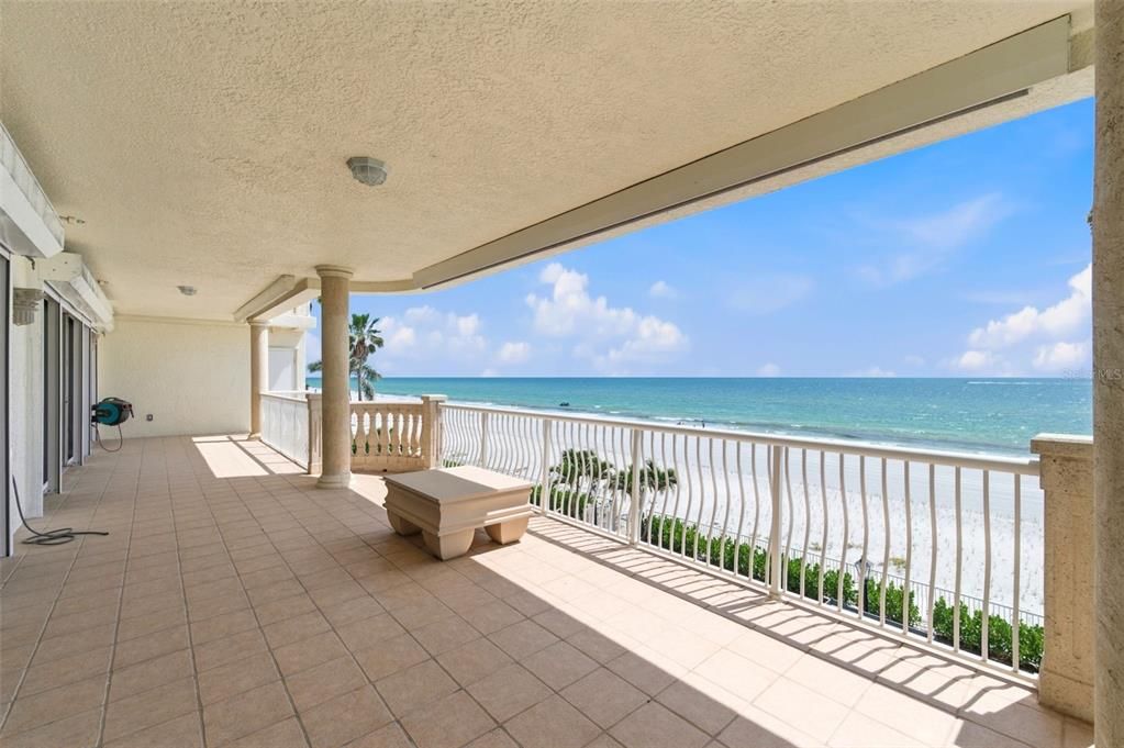 For Sale: $2,900,000 (4 beds, 4 baths, 3545 Square Feet)