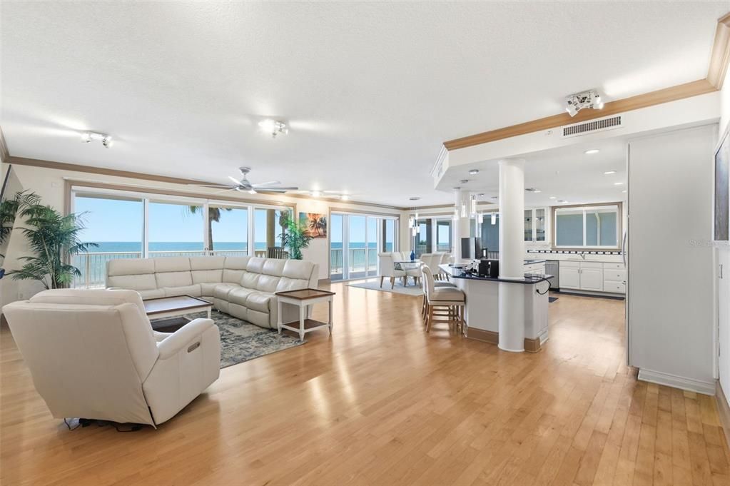 For Sale: $2,900,000 (4 beds, 4 baths, 3545 Square Feet)