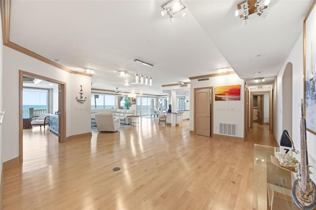 For Sale: $2,900,000 (4 beds, 4 baths, 3545 Square Feet)