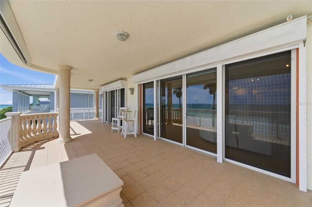 For Sale: $2,900,000 (4 beds, 4 baths, 3545 Square Feet)