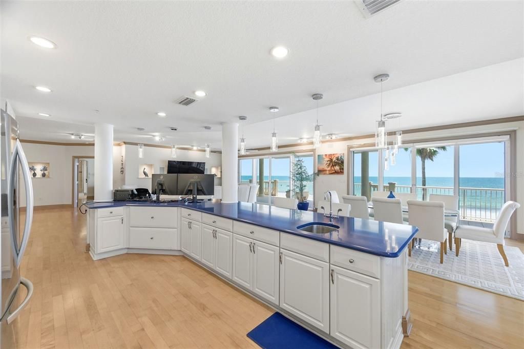 For Sale: $2,900,000 (4 beds, 4 baths, 3545 Square Feet)