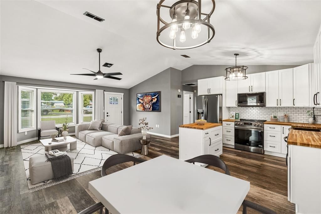 Active With Contract: $300,000 (3 beds, 2 baths, 1751 Square Feet)