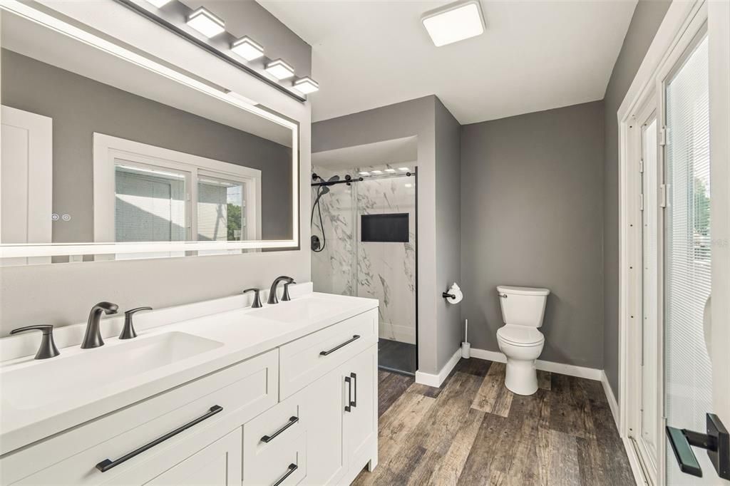 Active With Contract: $300,000 (3 beds, 2 baths, 1751 Square Feet)