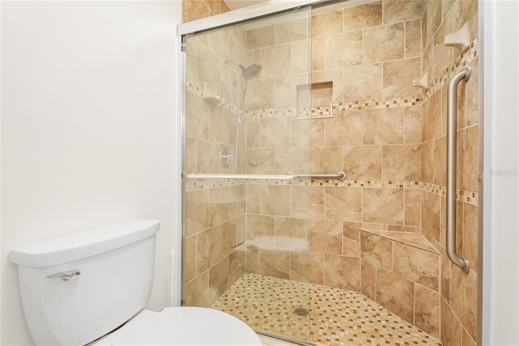 For Sale: $279,500 (2 beds, 2 baths, 1412 Square Feet)