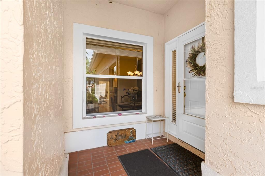 For Sale: $279,500 (2 beds, 2 baths, 1412 Square Feet)