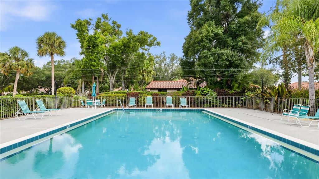 For Sale: $279,500 (2 beds, 2 baths, 1412 Square Feet)