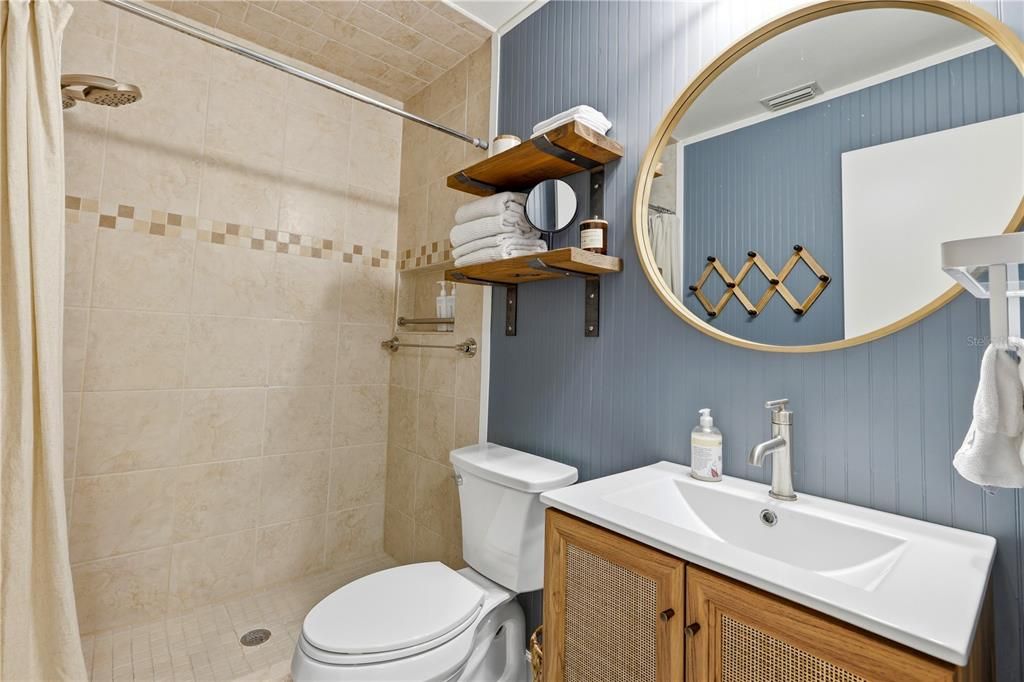 На продажу: $375,000 (3 спален, 2 ванн, 1324 Квадратных фут)