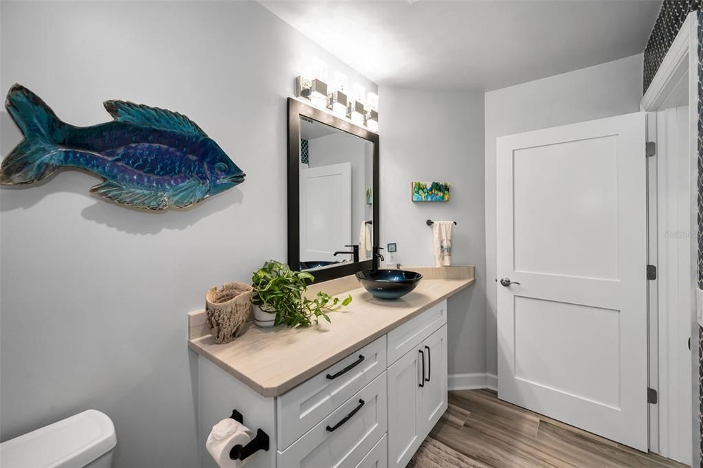For Sale: $1,795,000 (3 beds, 2 baths, 2496 Square Feet)