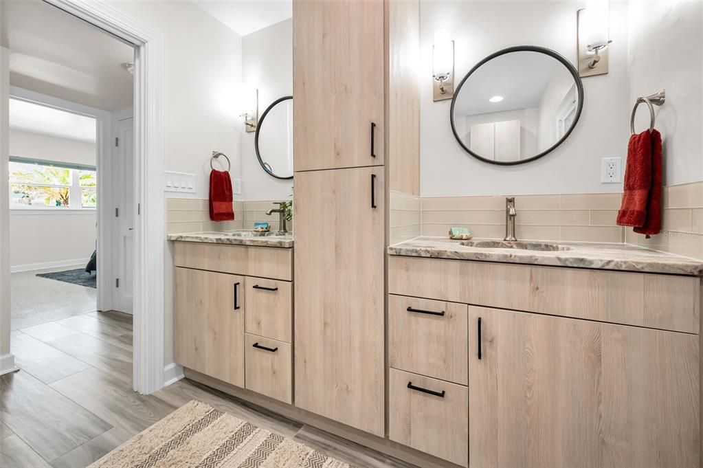 For Sale: $1,795,000 (3 beds, 2 baths, 2496 Square Feet)