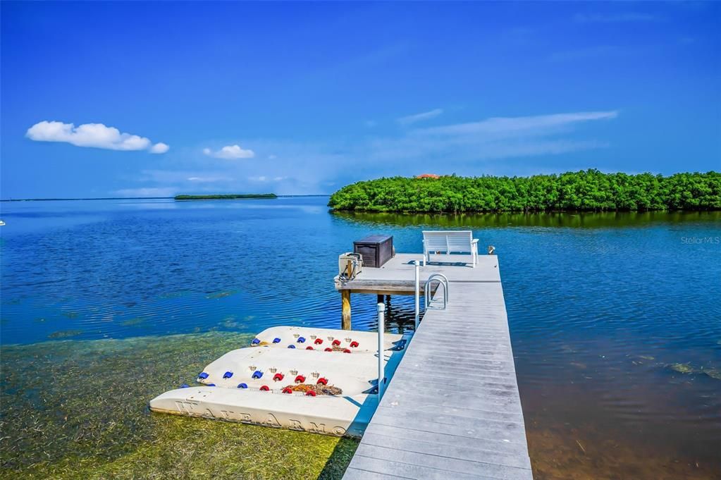 For Sale: $1,795,000 (3 beds, 2 baths, 2496 Square Feet)