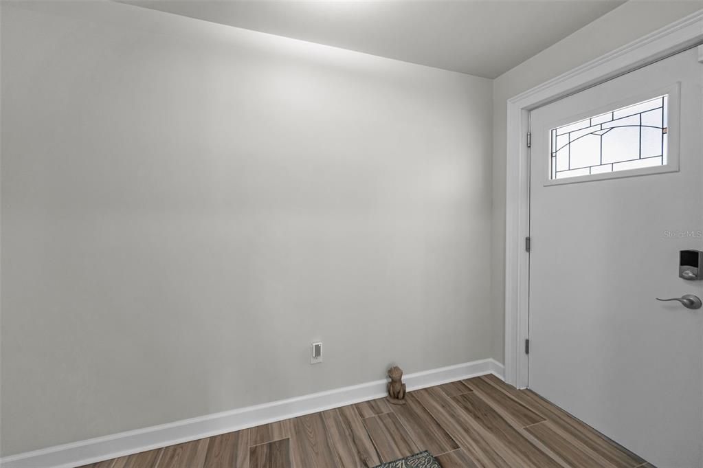 For Sale: $1,795,000 (3 beds, 2 baths, 2496 Square Feet)