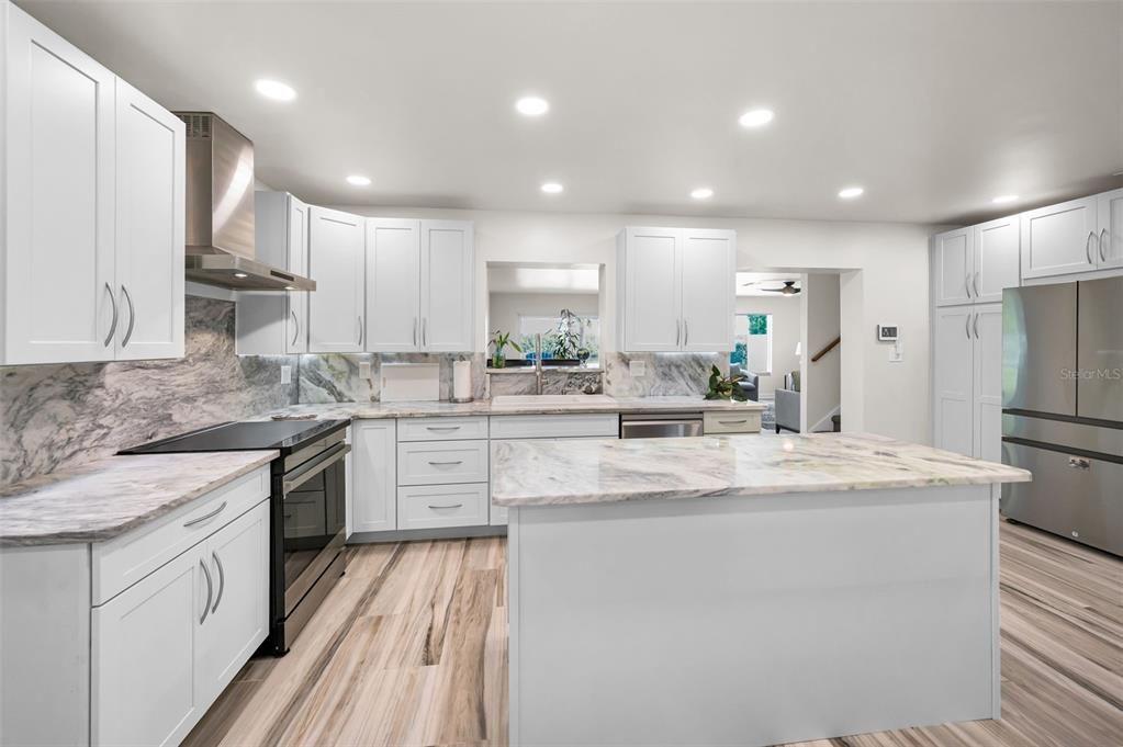 For Sale: $1,795,000 (3 beds, 2 baths, 2496 Square Feet)