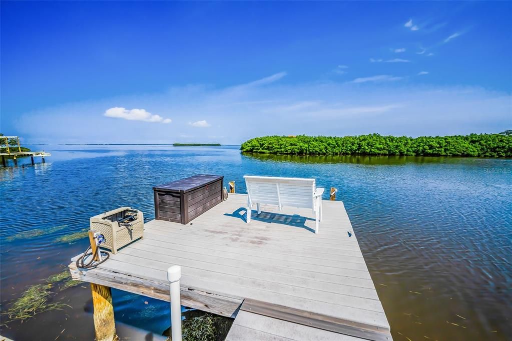 For Sale: $1,795,000 (3 beds, 2 baths, 2496 Square Feet)