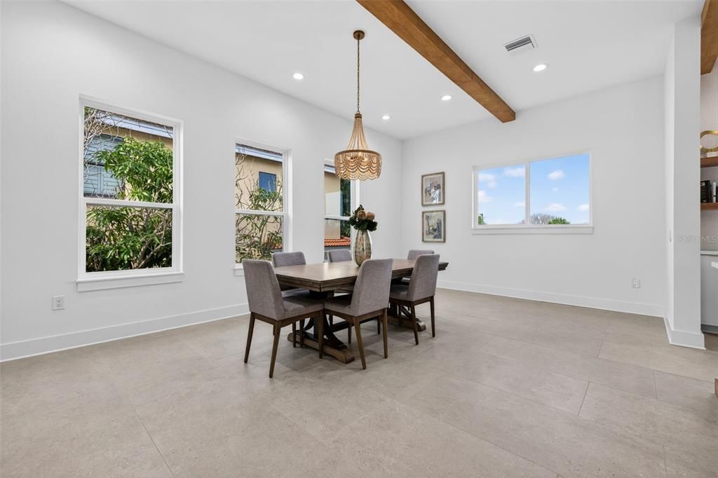 For Sale: $2,495,000 (4 beds, 4 baths, 3994 Square Feet)