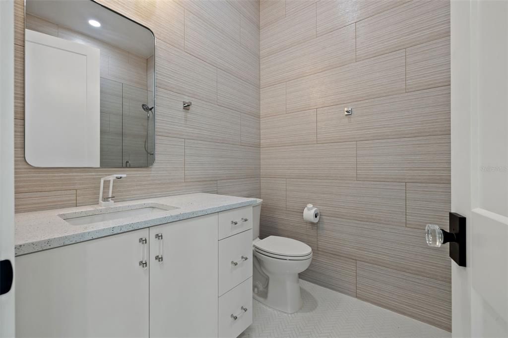 For Sale: $2,495,000 (4 beds, 4 baths, 3994 Square Feet)