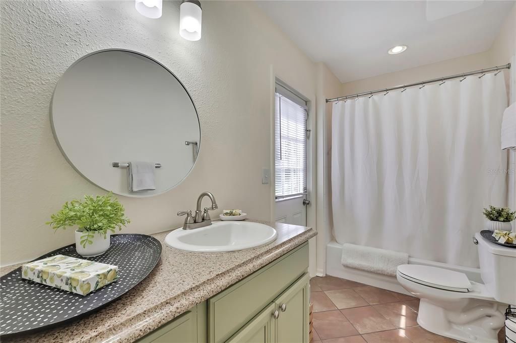 For Sale: $424,900 (3 beds, 2 baths, 1989 Square Feet)