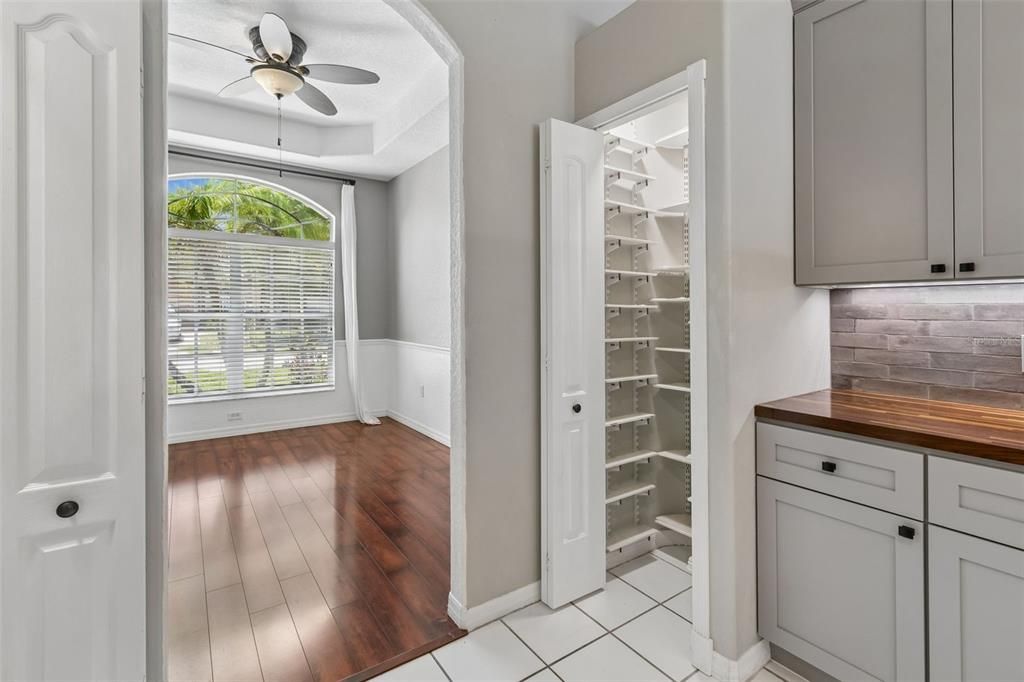 For Sale: $569,900 (4 beds, 2 baths, 2008 Square Feet)