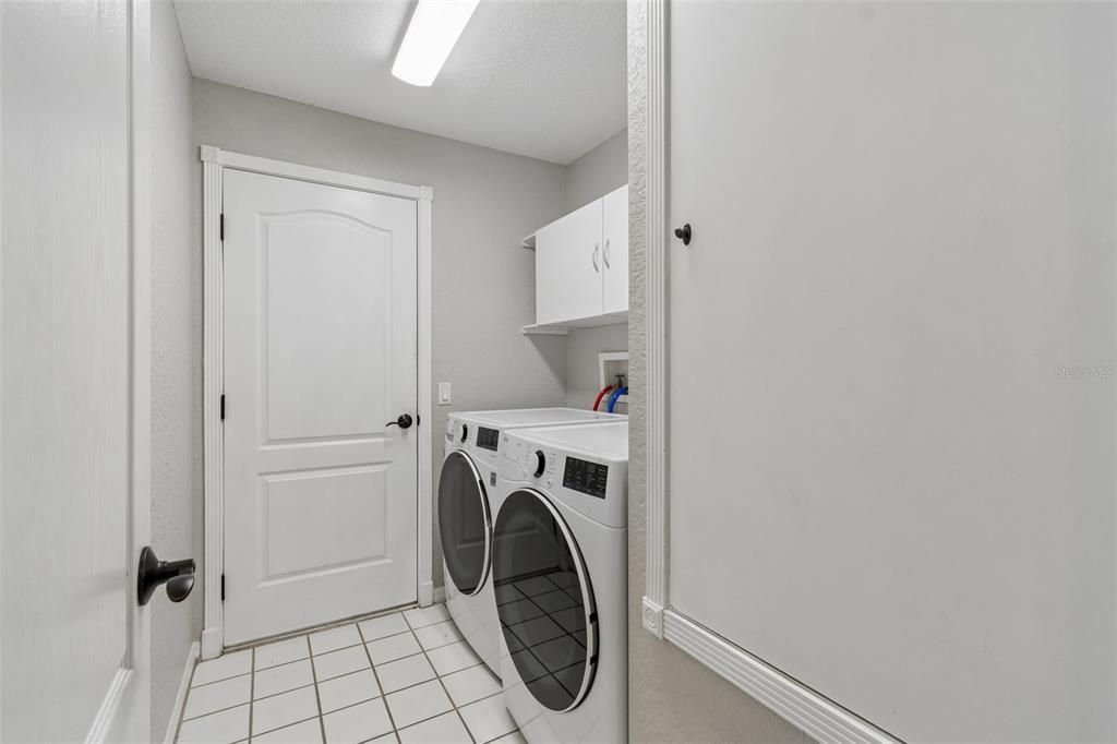 For Sale: $569,900 (4 beds, 2 baths, 2008 Square Feet)