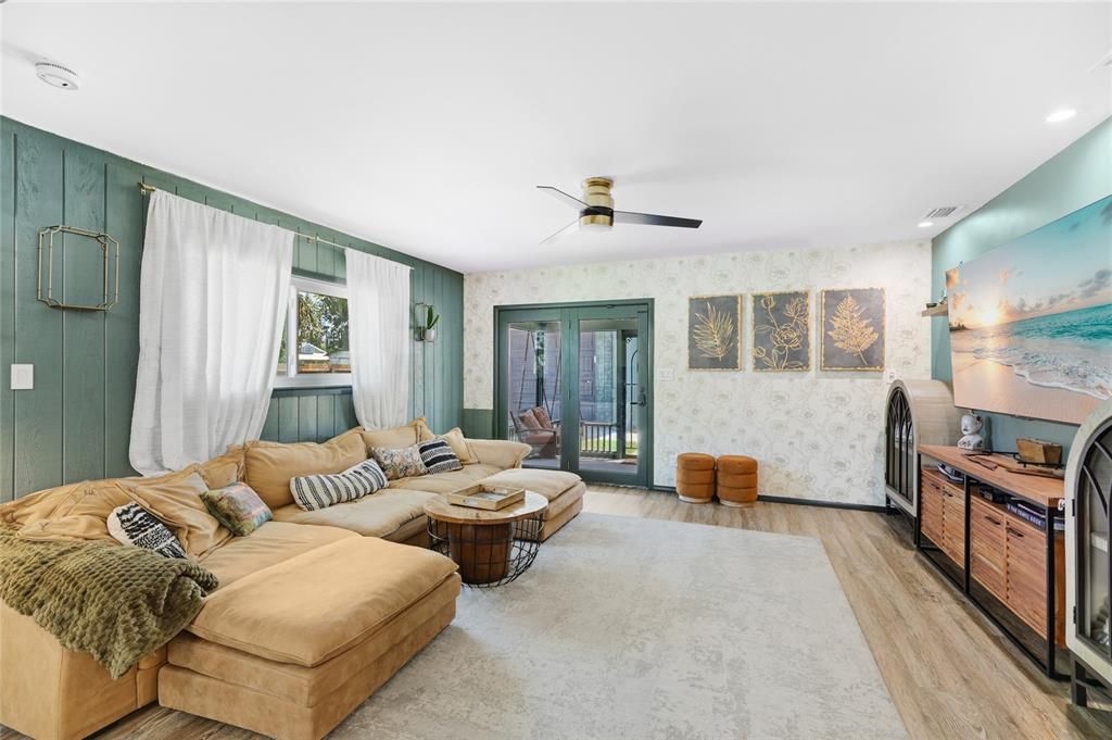 En Venta: $1,590,000 (6 camas, 5 baños, 3716 Pies cuadrados)