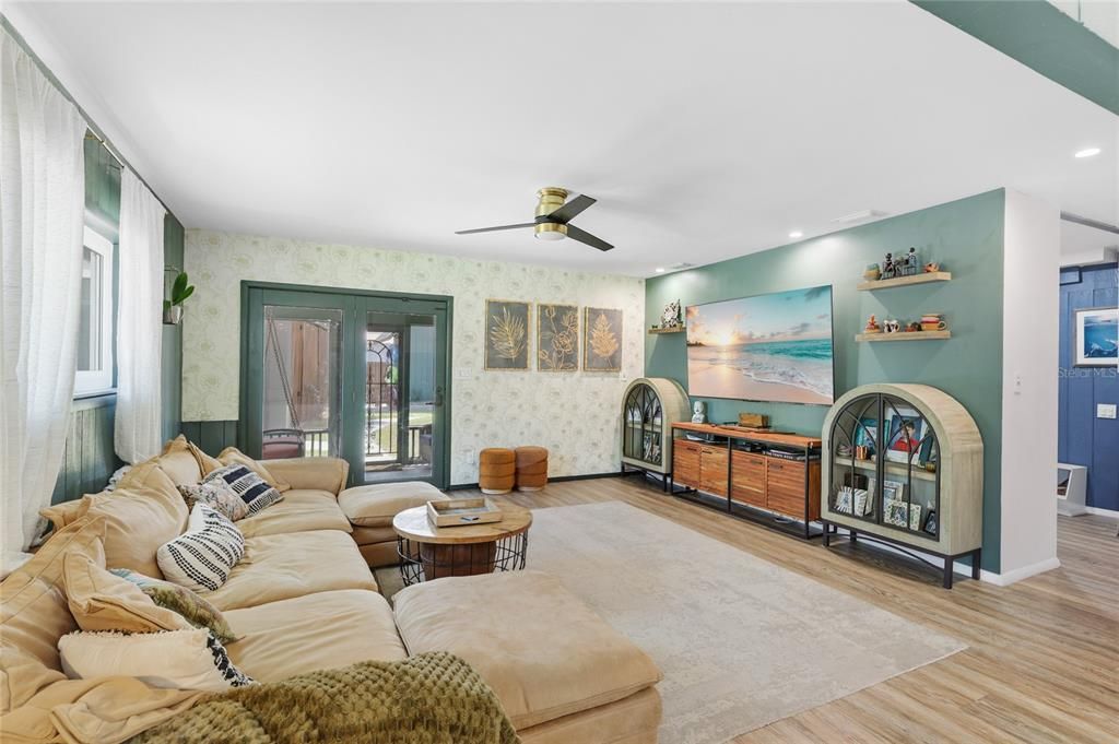 En Venta: $1,590,000 (6 camas, 5 baños, 3716 Pies cuadrados)