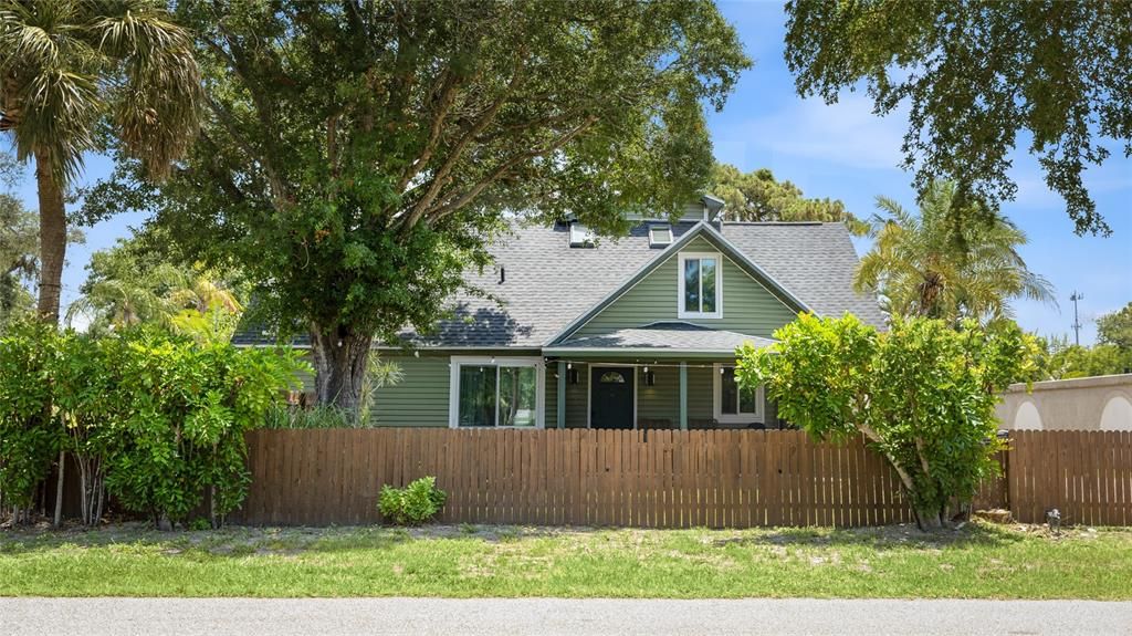 En Venta: $1,590,000 (6 camas, 5 baños, 3716 Pies cuadrados)