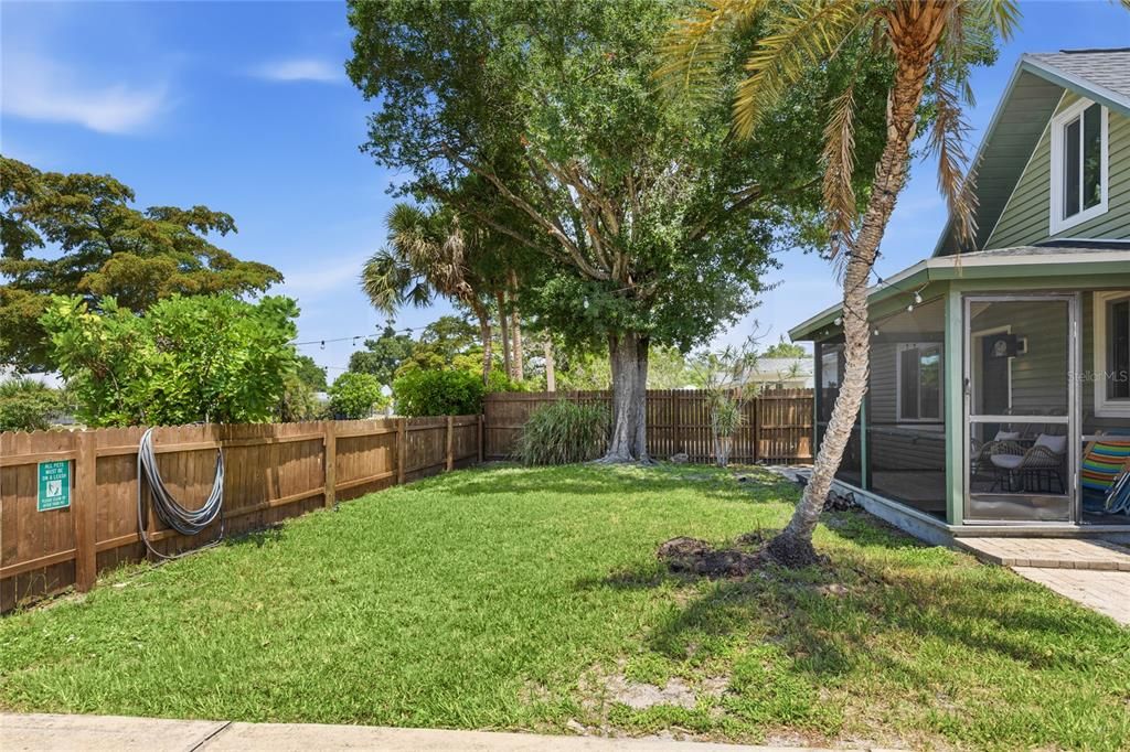 En Venta: $1,590,000 (6 camas, 5 baños, 3716 Pies cuadrados)