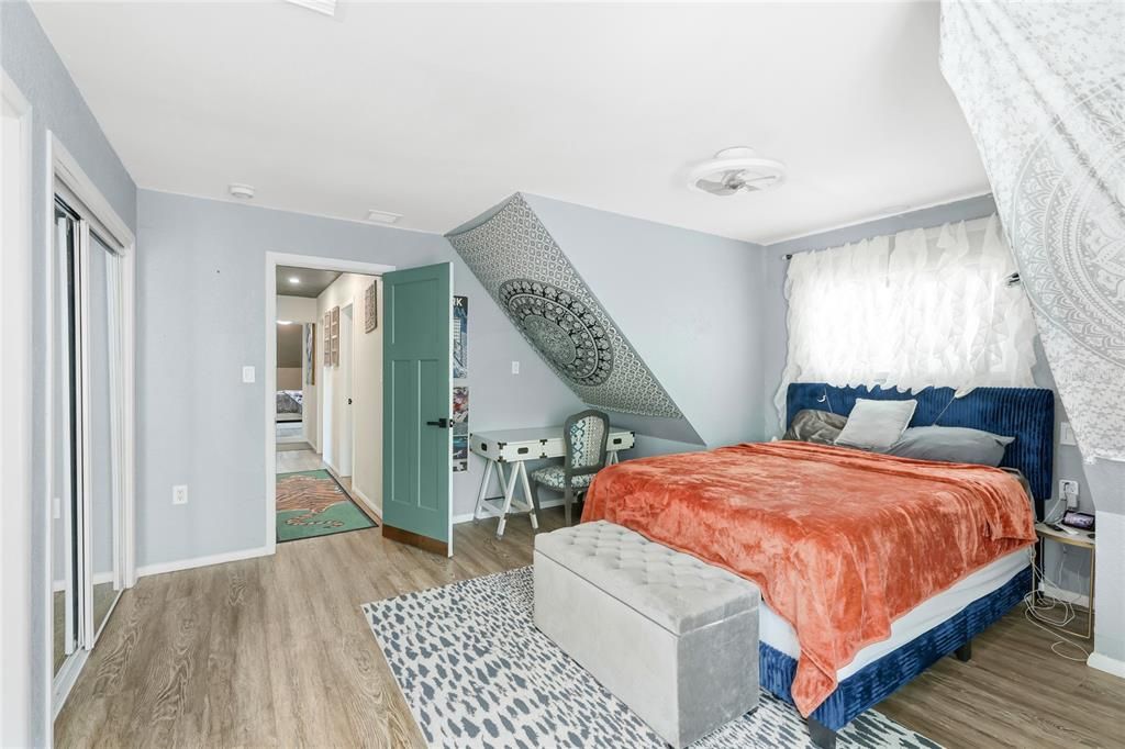 En Venta: $1,590,000 (6 camas, 5 baños, 3716 Pies cuadrados)