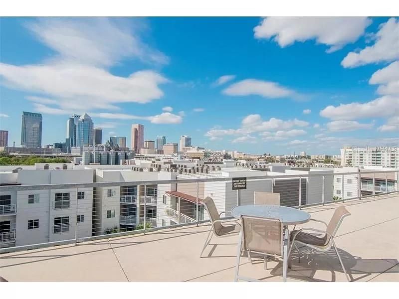 For Rent: $4,600 (2 beds, 2 baths, 1631 Square Feet)