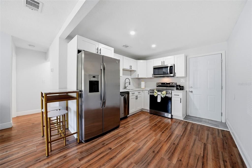 En Venta: $389,900 (3 camas, 2 baños, 852 Pies cuadrados)
