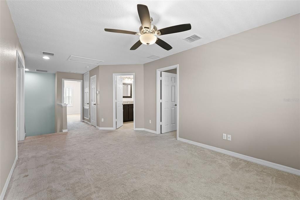 For Rent: $2,795 (4 beds, 2 baths, 2642 Square Feet)