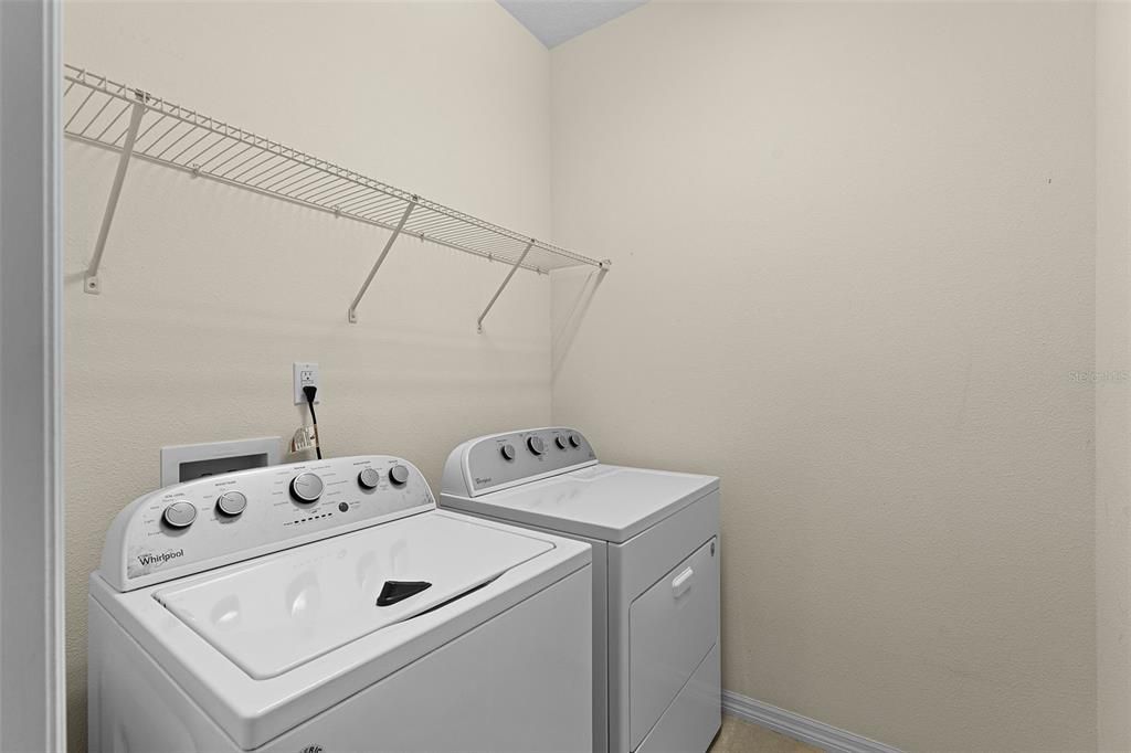 For Rent: $2,795 (4 beds, 2 baths, 2642 Square Feet)