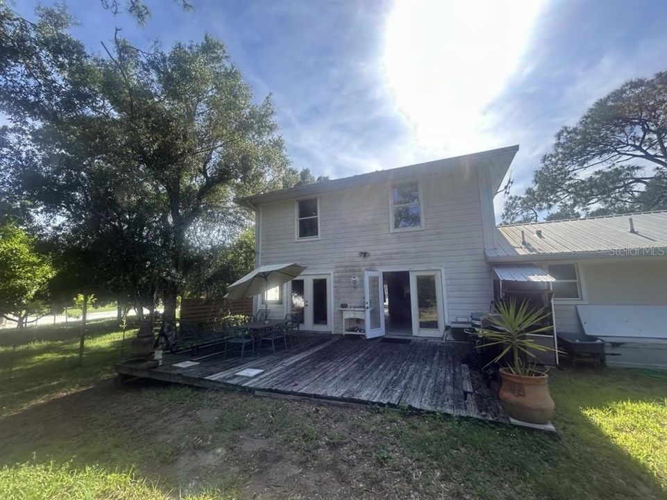 For Sale: $384,900 (3 beds, 3 baths, 2430 Square Feet)