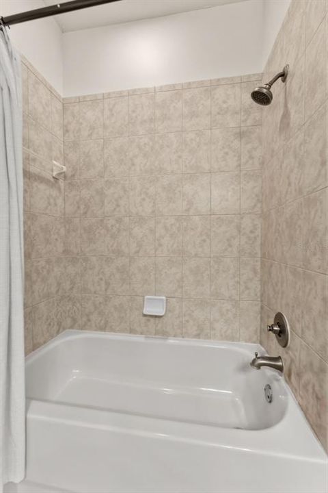 For Sale: $315,000 (3 beds, 2 baths, 1692 Square Feet)