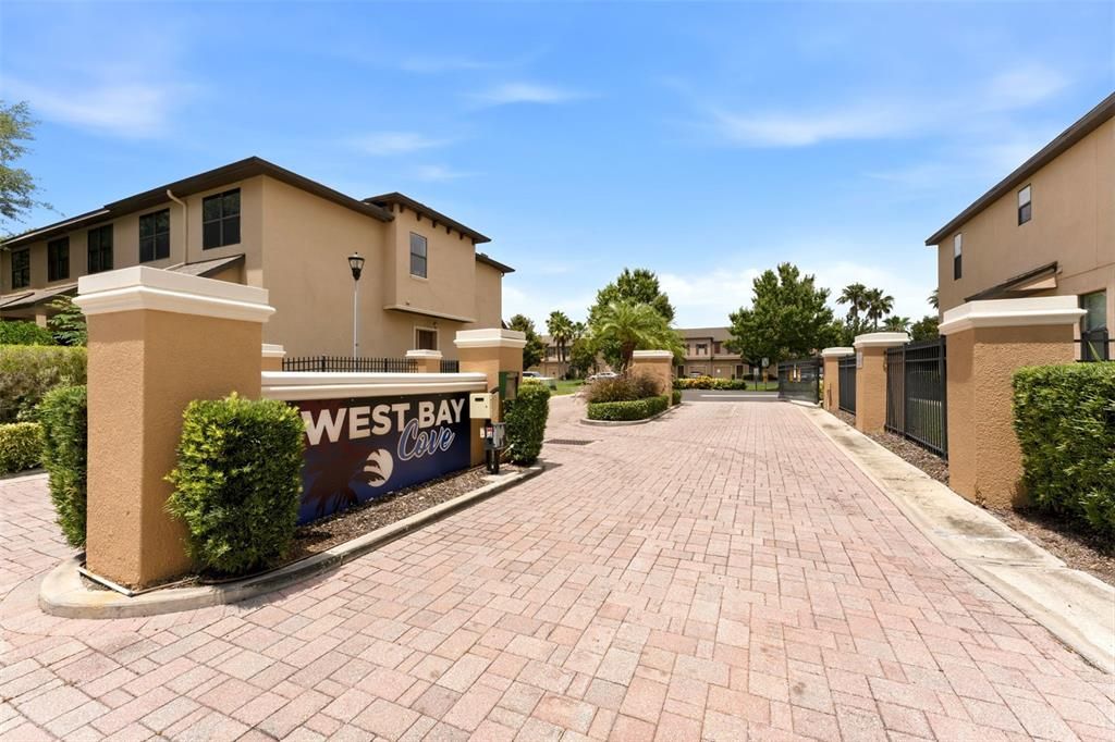 For Sale: $315,000 (3 beds, 2 baths, 1692 Square Feet)