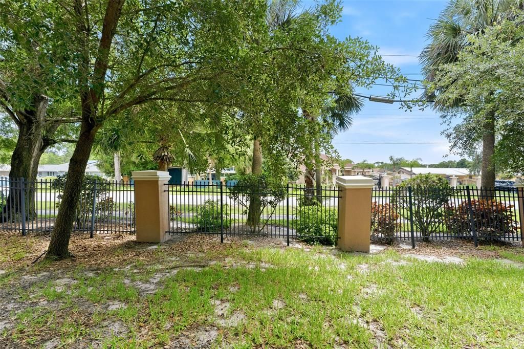 For Sale: $315,000 (3 beds, 2 baths, 1692 Square Feet)
