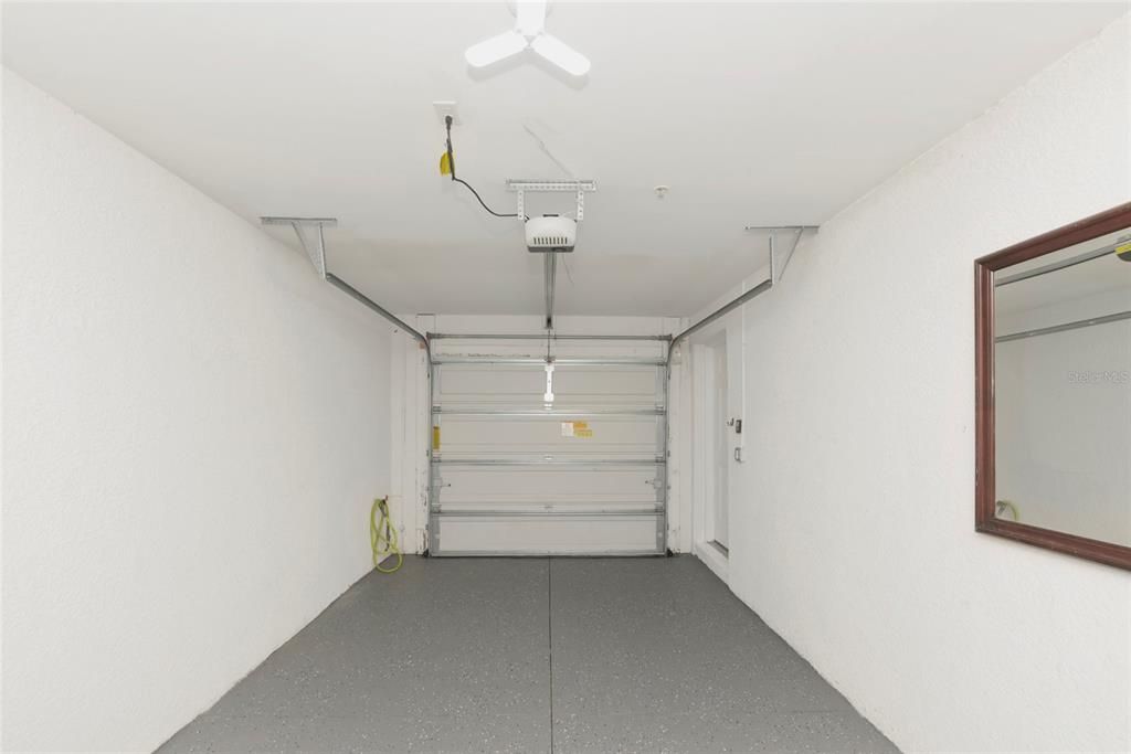 For Sale: $299,990 (2 beds, 2 baths, 1135 Square Feet)
