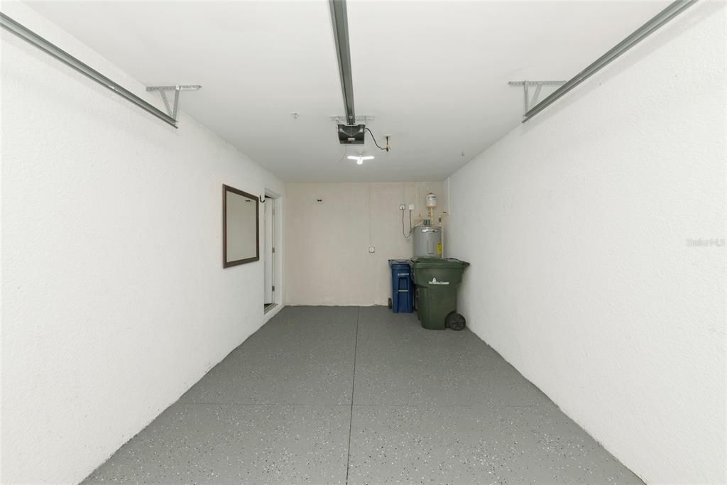 For Sale: $299,990 (2 beds, 2 baths, 1135 Square Feet)