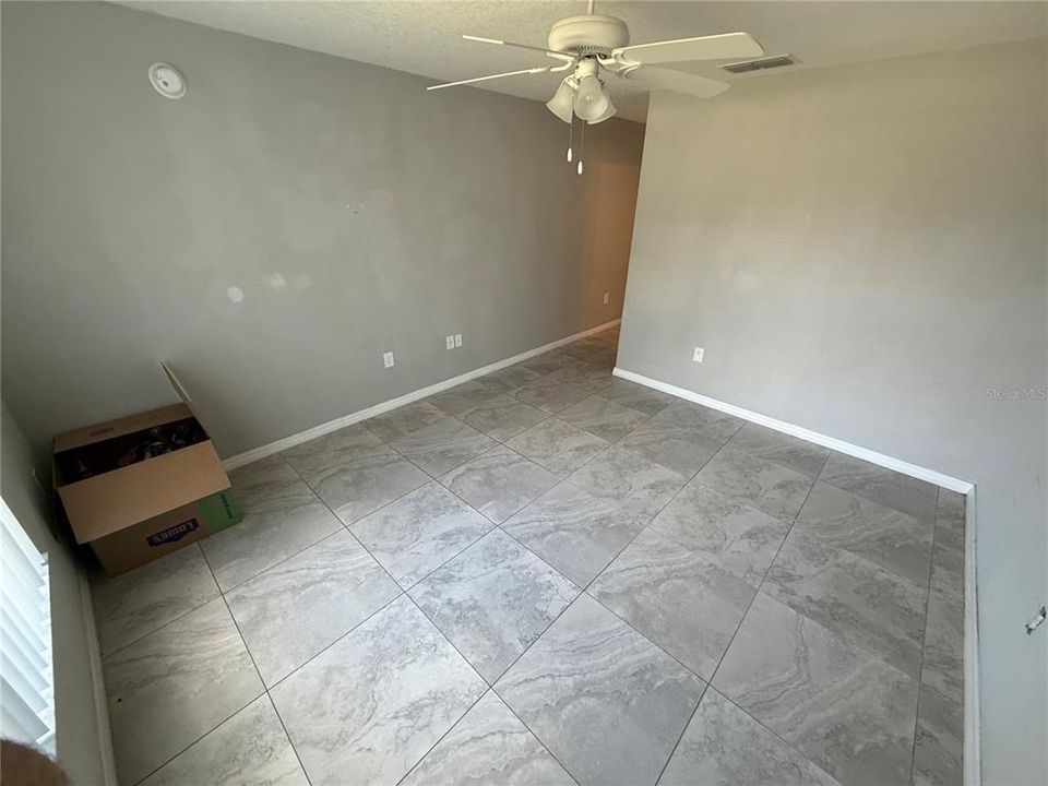 For Rent: $2,000 (4 beds, 2 baths, 1650 Square Feet)