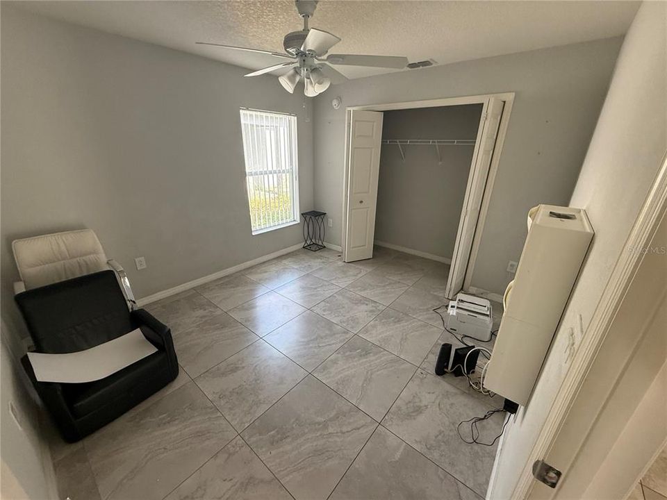 For Rent: $2,000 (4 beds, 2 baths, 1650 Square Feet)