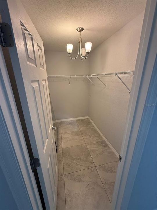 For Rent: $2,000 (4 beds, 2 baths, 1650 Square Feet)