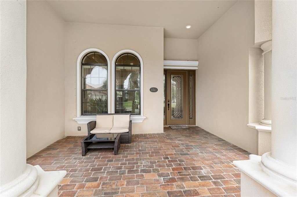 En Venta: $739,500 (4 camas, 3 baños, 2483 Pies cuadrados)
