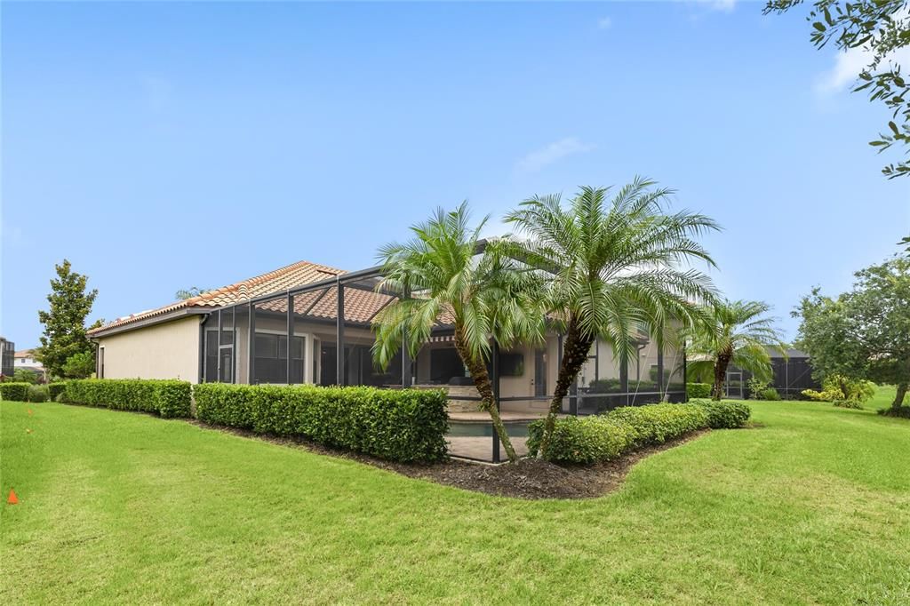 En Venta: $739,500 (4 camas, 3 baños, 2483 Pies cuadrados)