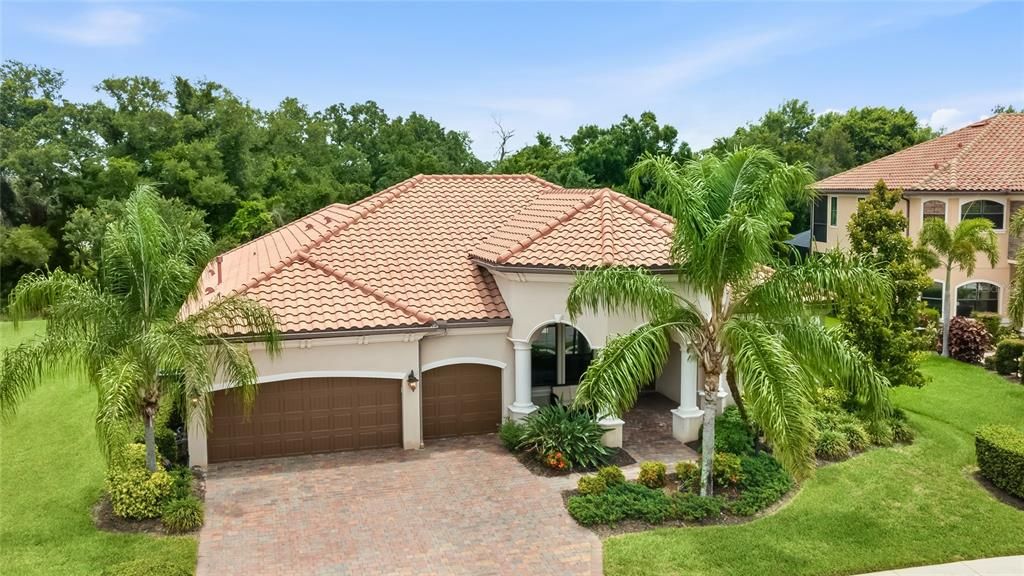 En Venta: $739,500 (4 camas, 3 baños, 2483 Pies cuadrados)