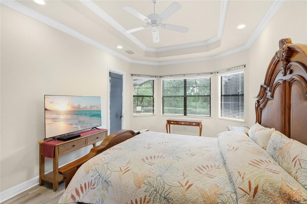 En Venta: $739,500 (4 camas, 3 baños, 2483 Pies cuadrados)