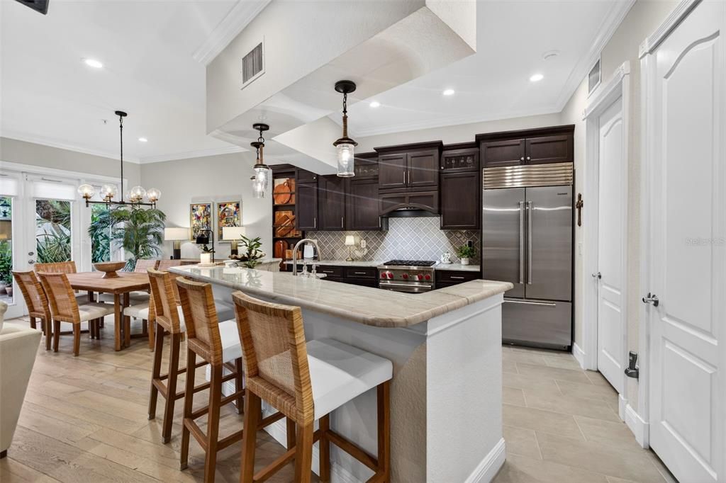 For Sale: $1,125,000 (3 beds, 3 baths, 2724 Square Feet)