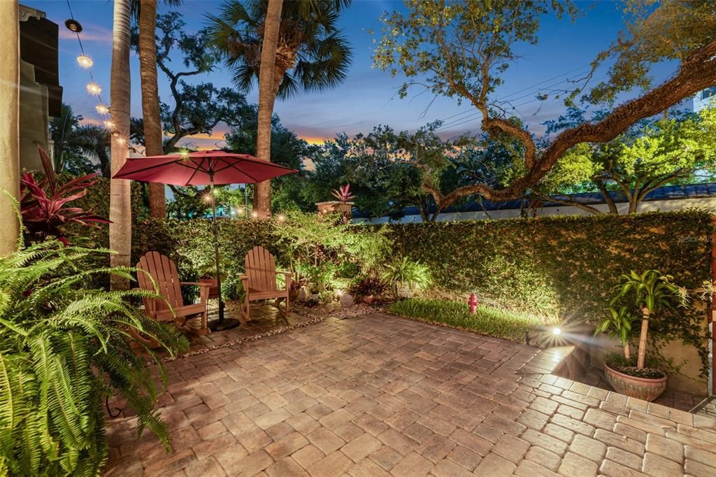 For Sale: $1,125,000 (3 beds, 3 baths, 2724 Square Feet)