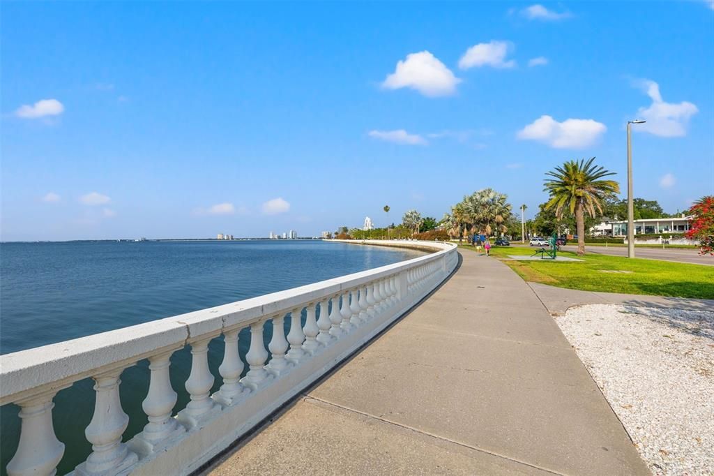 For Sale: $1,125,000 (3 beds, 3 baths, 2724 Square Feet)
