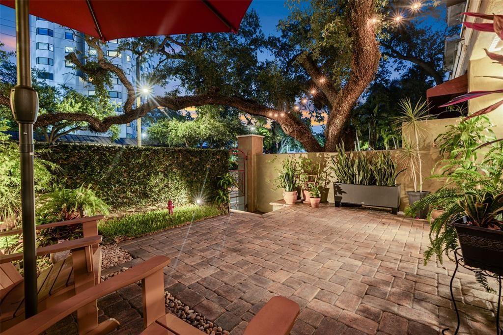 For Sale: $1,125,000 (3 beds, 3 baths, 2724 Square Feet)